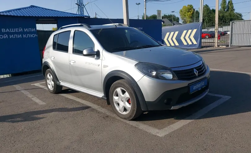 Renault Sandero 2013 года за 2 700 000 тг. в Алматы фото 2