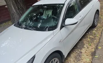 Hyundai Elantra 2022 года за 7 000 000 тг. в Алматы фото 4