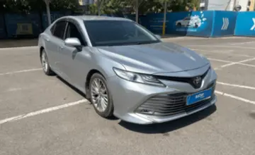 Toyota Camry 2018 года за 11 000 000 тг. в Алматы фото 2