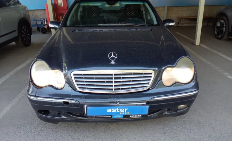 Mercedes-Benz C-Класс 2002 года за 3 500 000 тг. в Алматы фото 2