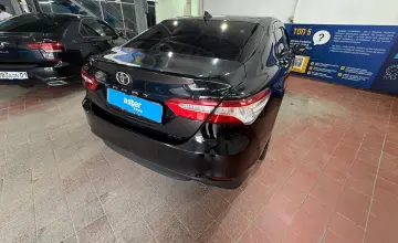 Toyota Camry 2018 года за 10 000 000 тг. в Астана