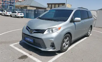 Toyota Sienna 2018 года за 13 900 000 тг. в Шымкент фото 1