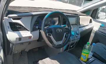 Toyota Sienna 2018 года за 13 900 000 тг. в Шымкент фото 5
