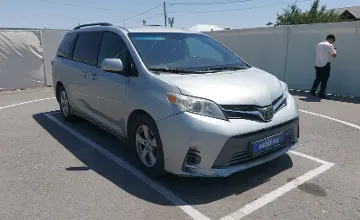 Toyota Sienna 2018 года за 13 900 000 тг. в Шымкент фото 2