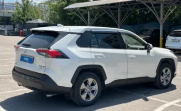 Toyota RAV4 2022 года за 18 000 000 тг. в Алматы фото 3