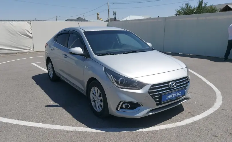Hyundai Accent 2019 года за 6 000 000 тг. в Шымкент фото 2