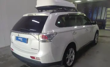 Mitsubishi Outlander 2013 года за 8 000 000 тг. в Павлодар