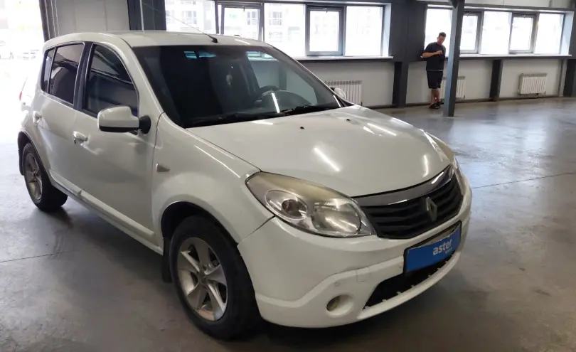 Renault Sandero 2011 года за 2 400 000 тг. в Астана фото 2