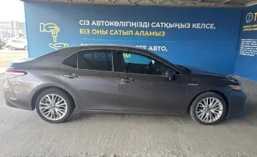 Toyota Camry 2018 года за 11 000 000 тг. в Алматы фото 4