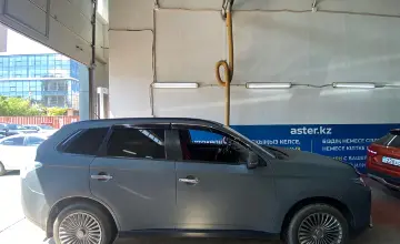 Mitsubishi Outlander 2013 года за 7 000 000 тг. в Астана фото 4