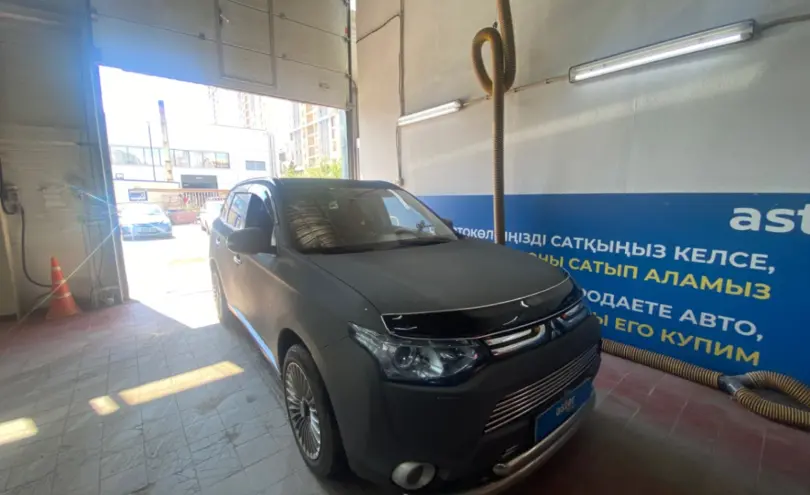 Mitsubishi Outlander 2013 года за 7 000 000 тг. в Астана фото 3