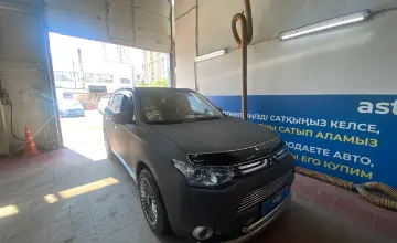 Mitsubishi Outlander 2013 года за 7 000 000 тг. в Астана фото 3