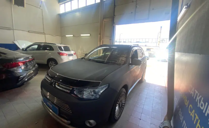 Mitsubishi Outlander 2013 года за 7 000 000 тг. в Астана