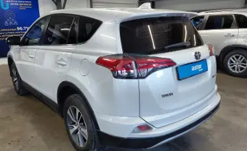 Toyota RAV4 2018 года за 11 000 000 тг. в Астана фото 4