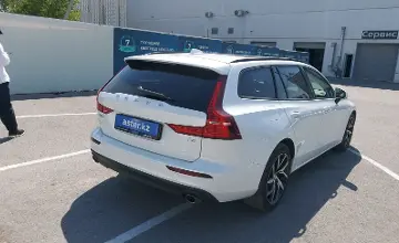 Volvo V60 2020 года за 25 000 000 тг. в Шымкент фото 3