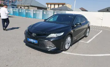 Toyota Camry 2019 года за 13 300 000 тг. в Шымкент фото 1