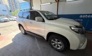 Toyota Land Cruiser Prado 2014 года за 18 000 000 тг. в Астана фото 4