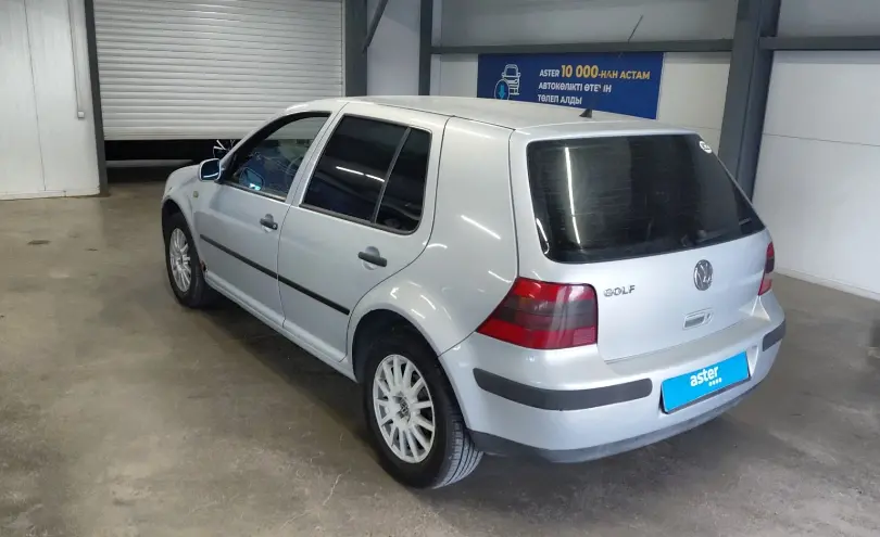 Volkswagen Golf 1998 года за 2 200 000 тг. в Астана фото 4