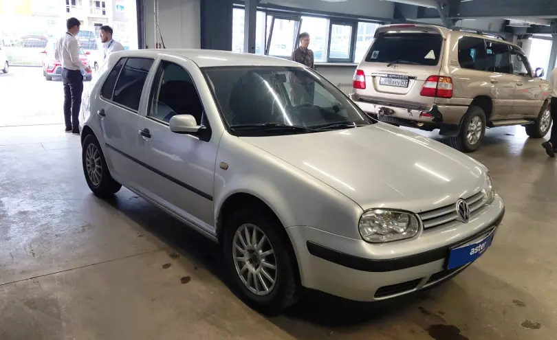 Volkswagen Golf 1998 года за 2 200 000 тг. в Астана фото 2