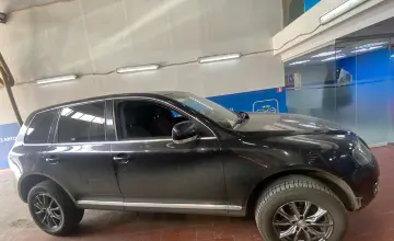 Volkswagen Touareg 2006 года за 4 500 000 тг. в Астана фото 4