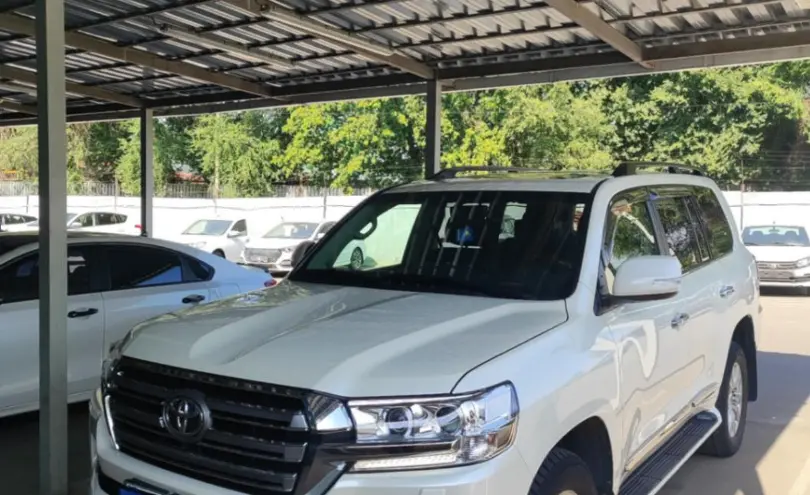 Toyota Land Cruiser 2017 года за 27 000 000 тг. в Алматы