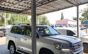 Toyota Land Cruiser 2017 года за 27 000 000 тг. в Алматы фото 4