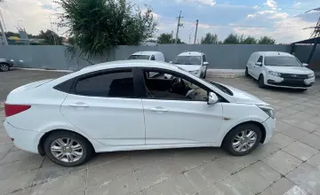 Hyundai Solaris 2015 года за 4 000 000 тг. в Уральск фото 4