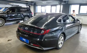 Hyundai Sonata 2019 года за 10 000 000 тг. в Астана фото 3