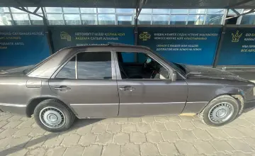 Mercedes-Benz W124 1992 года за 1 300 000 тг. в Караганда фото 4