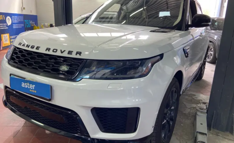 Land Rover Range Rover Sport 2018 года за 21 500 000 тг. в Астана