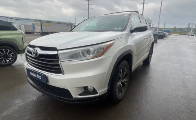 Toyota Highlander 2016 года за 13 000 000 тг. в Петропавловск