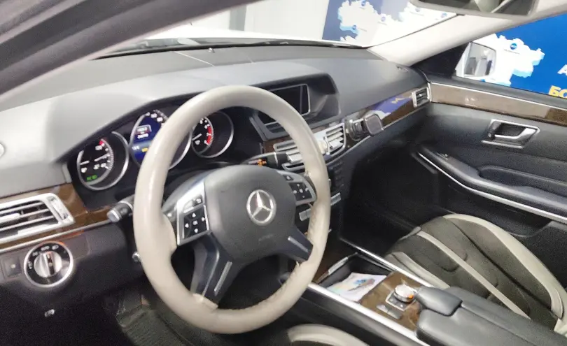 Mercedes-Benz E-Класс 2014 года за 11 000 000 тг. в Астана фото 5