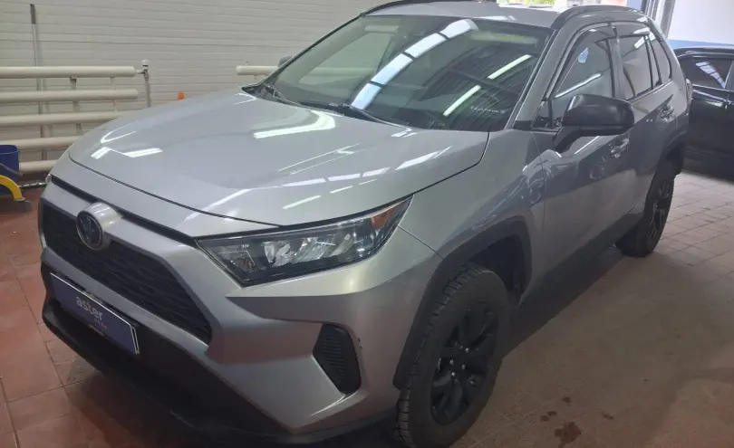 Toyota RAV4 2021 года за 15 000 000 тг. в Астана