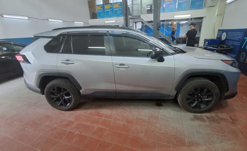 Toyota RAV4 2021 года за 15 000 000 тг. в Астана фото 4