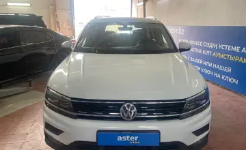 Volkswagen Tiguan 2017 года за 7 700 000 тг. в Астана фото 2