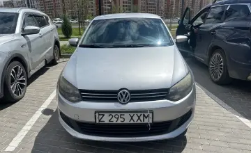 Volkswagen Polo 2011 года за 4 000 000 тг. в Астана фото 2