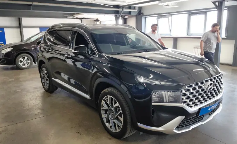 Hyundai Santa Fe 2021 года за 14 000 000 тг. в Астана фото 2