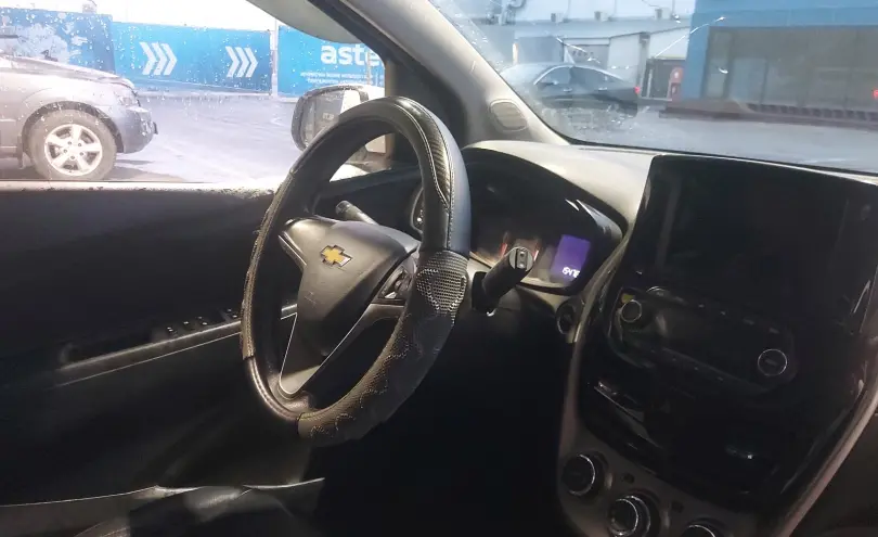 Chevrolet Spark 2017 года за 3 500 000 тг. в Алматы фото 5