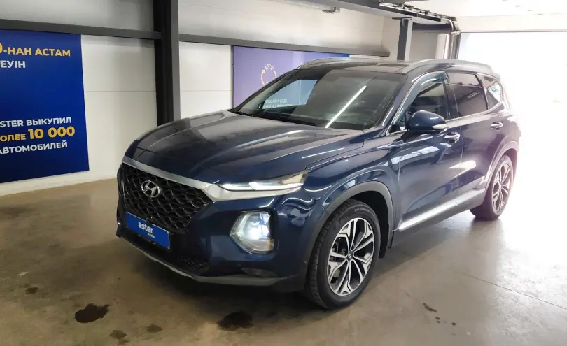 Hyundai Santa Fe 2018 года за 12 000 000 тг. в Астана