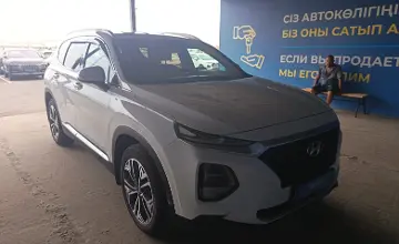 Hyundai Santa Fe 2018 года за 13 000 000 тг. в Алматы фото 3