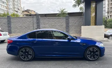 BMW M5 2018 года за 42 000 000 тг. в Шымкент фото 4