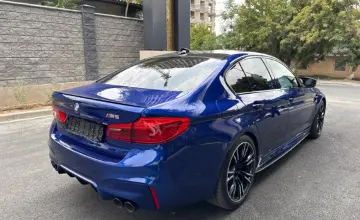 BMW M5 2018 года за 42 000 000 тг. в Шымкент