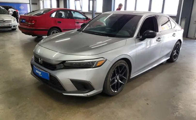 Honda Civic 2021 года за 10 000 000 тг. в Астана