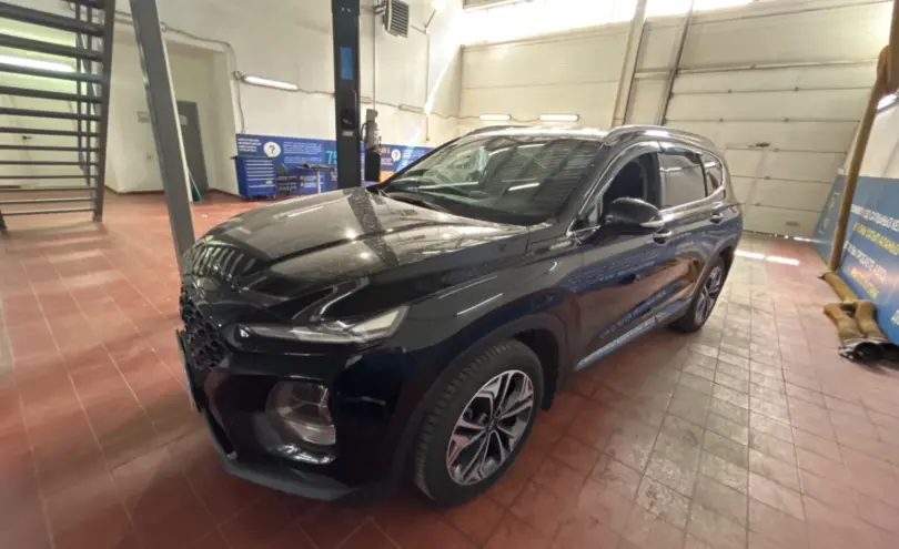 Hyundai Santa Fe 2020 года за 11 500 000 тг. в Астана