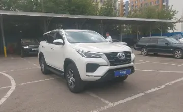 Toyota Fortuner 2022 года за 24 000 000 тг. в Алматы фото 2
