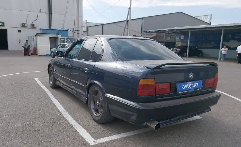 BMW 5 серии 1992 года за 1 500 000 тг. в Шымкент фото 4