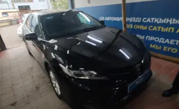 Toyota Camry 2020 года за 11 300 000 тг. в Астана фото 3