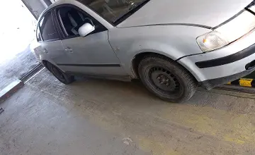 Volkswagen Passat 1998 года за 1 500 000 тг. в Астана фото 2