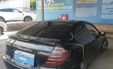 Mercedes-Benz C-Класс 2002 года за 1 800 000 тг. в Алматы
