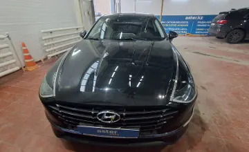 Hyundai Sonata 2022 года за 10 000 000 тг. в Астана фото 2